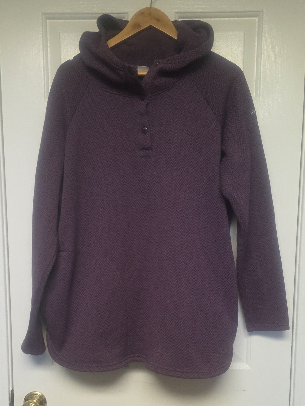 Women's Hooded Pullover Sweater - Deep Plum